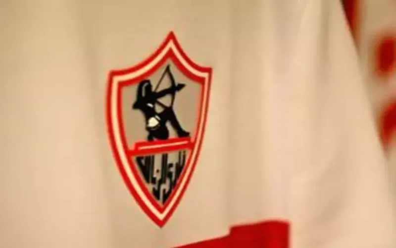 إيقاف قيد الزمالك لـ3 فترات من قبل فيفا يعرقل تسجيل اللاعبين ويهدد موسم النادي